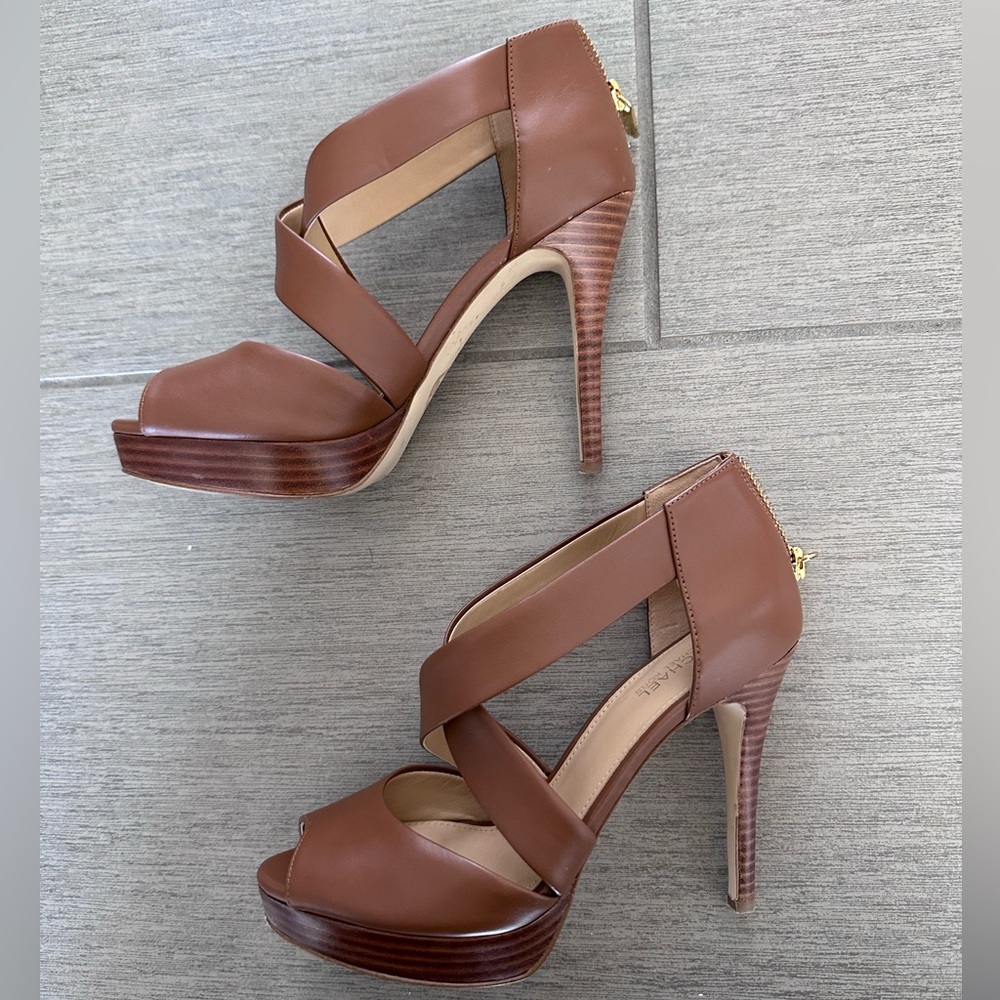 Michael Kors Platform Heels (Size 6)